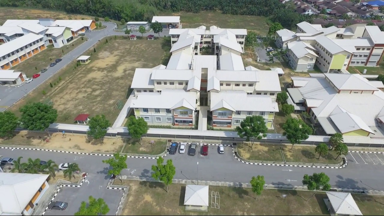 Pemandangan udara kampus MRSM Parit